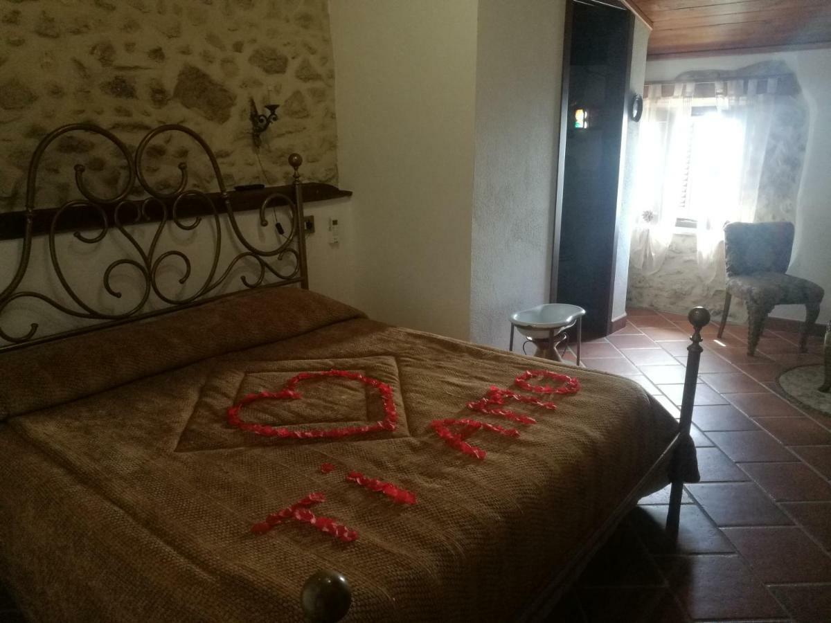 La Rupe Bed And Breakfast Norma Luaran gambar